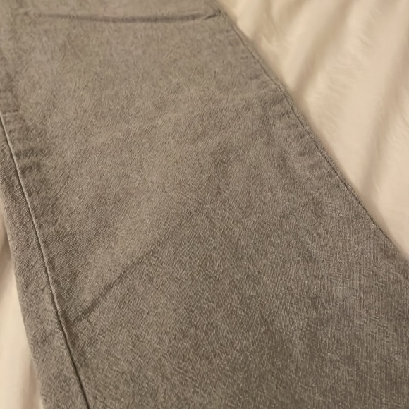 J Crew Slim Fit Stretch Chino - Picture 2 of 3